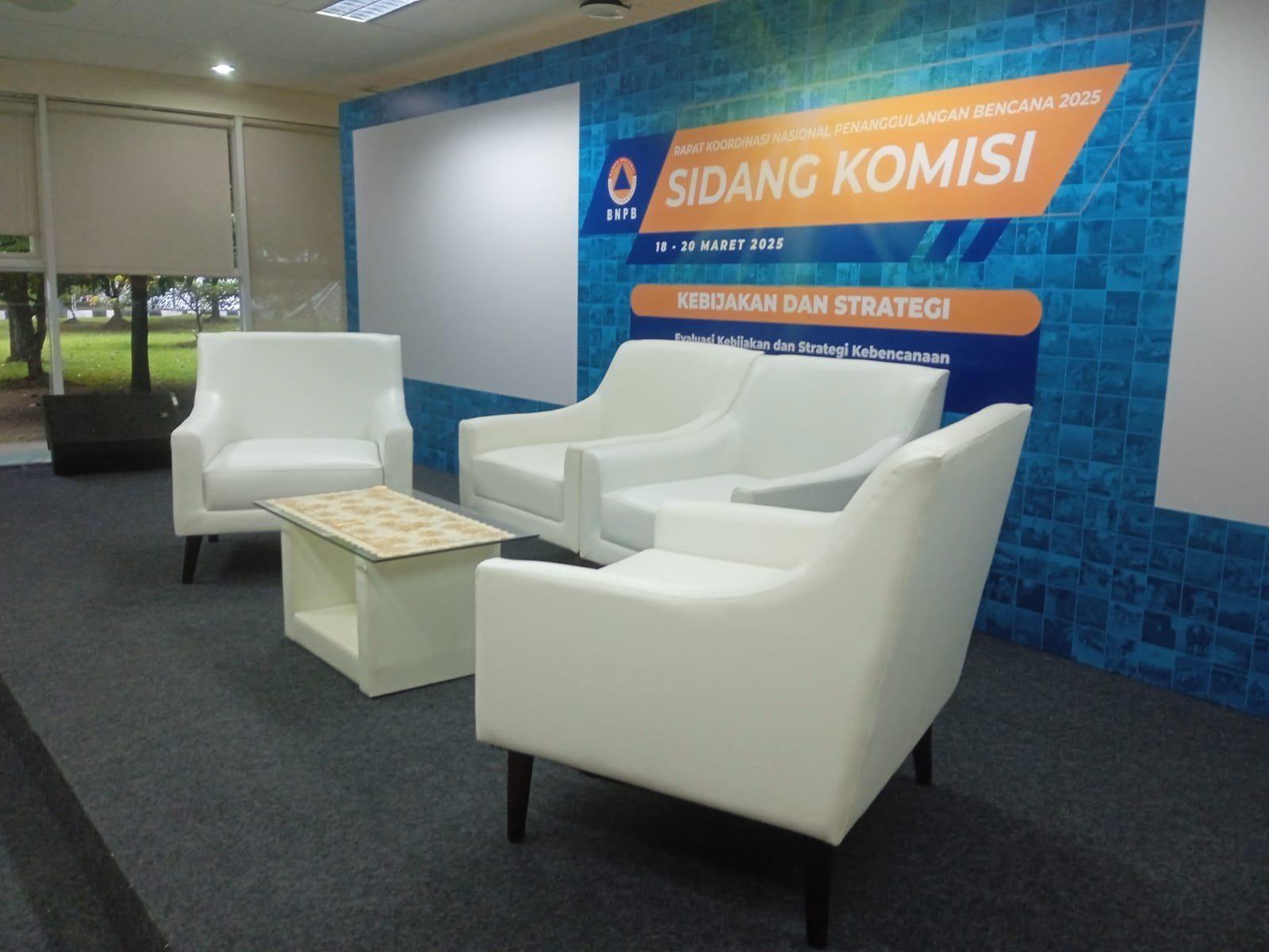 SEWA SOFA SUKMAJAYA DEPOK