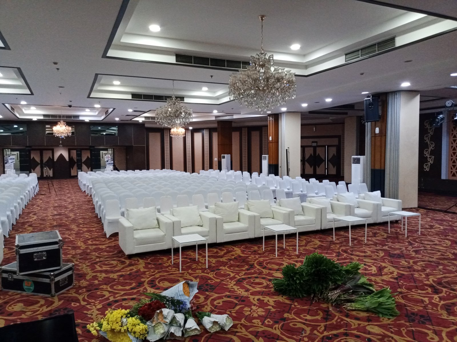 SEWA SOFA DI CILANDAK DEPOK