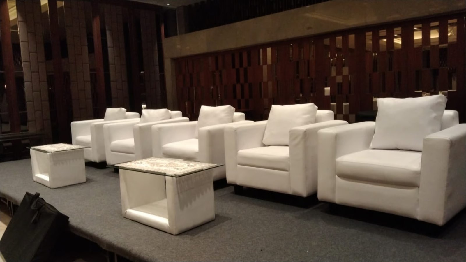 SEWA SOFA DI MENTENG JAKARTA