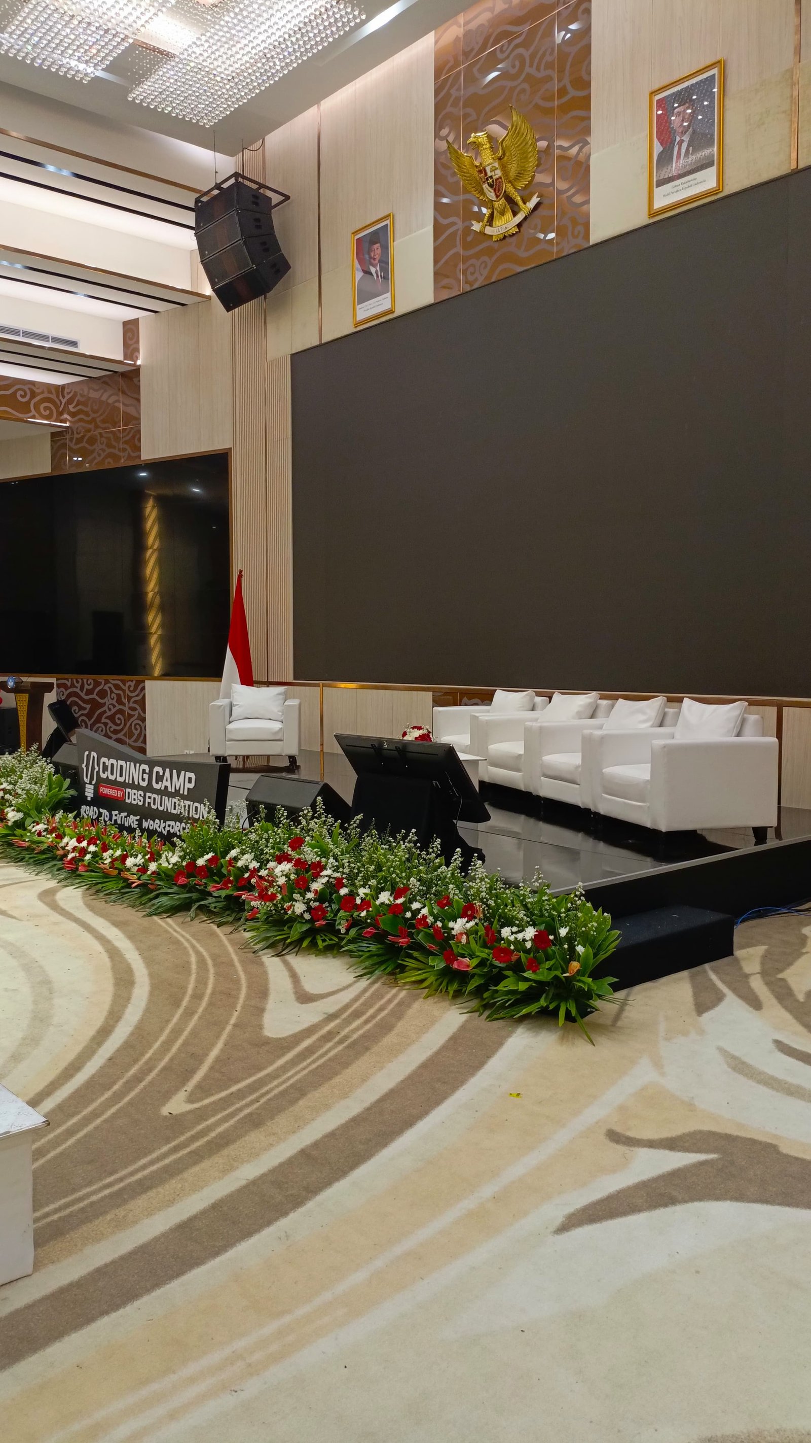 VENDOR SEWA SOFA