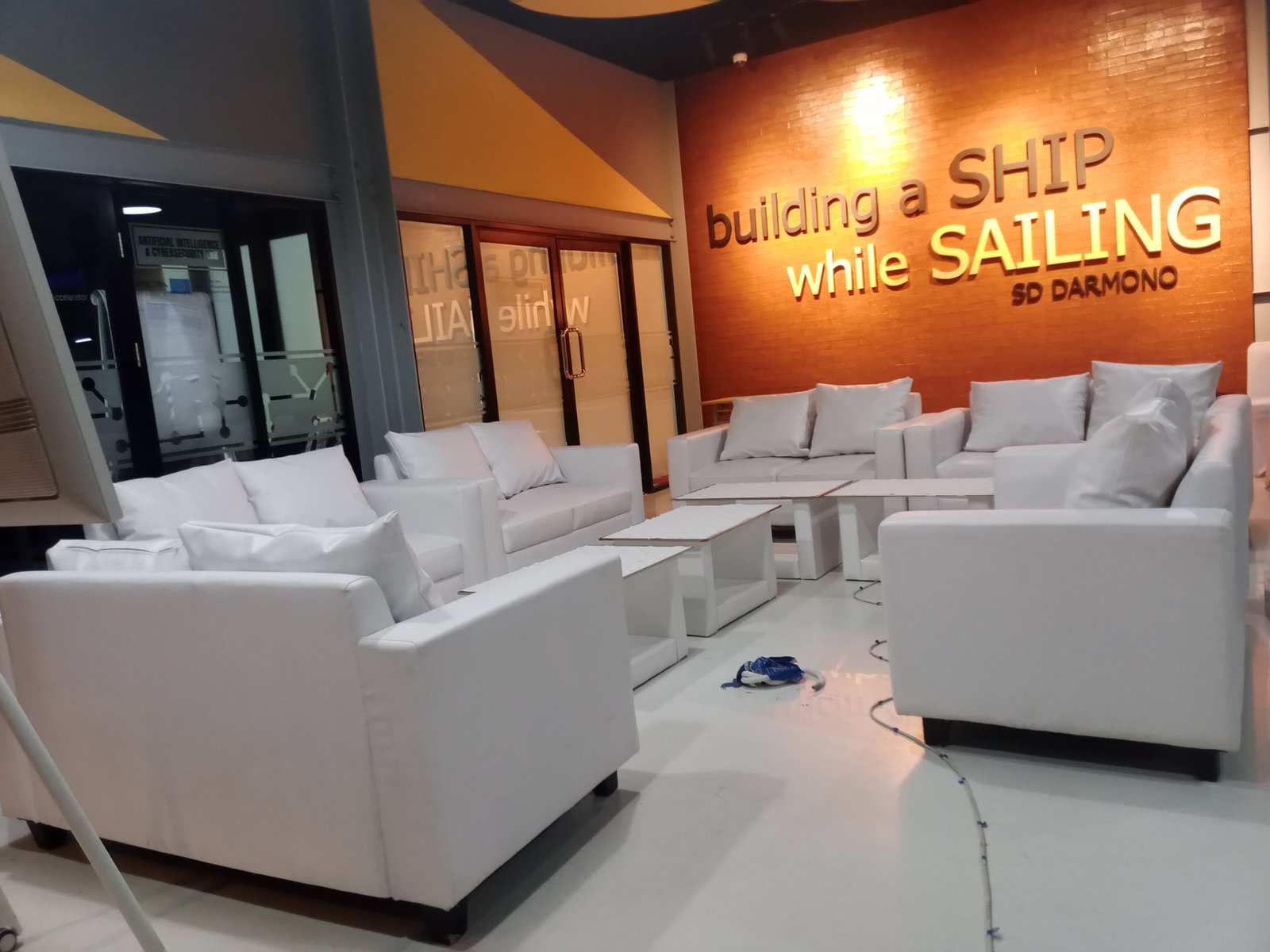 Sewa Sofa Sekitar di Le Méridien Jakarta — Thamrin Jakarta Jaminan Kualitas 2025