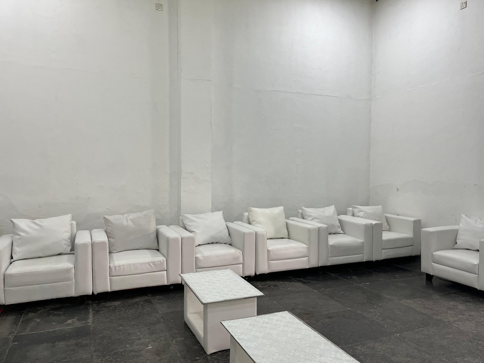 Sewa Sofa Sekitar di JW Marriott Hotel Jakarta — Mega Kuningan Jakarta Jaminan Kualitas 2025