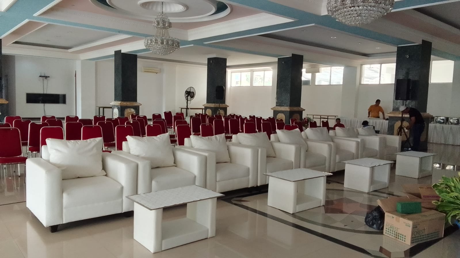 Sewa Sofa Sekitar di Pullman Central Park / Ballrooms & Outdoor Plaza — Grogol Jakarta Jaminan Kualitas 2025
