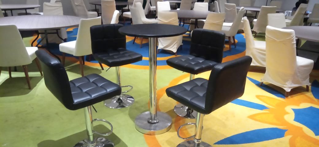 Sewa Barstool & Kursi Taman Menteng – Jakarta Pusat | Sewa Sofa by Gaharu Production