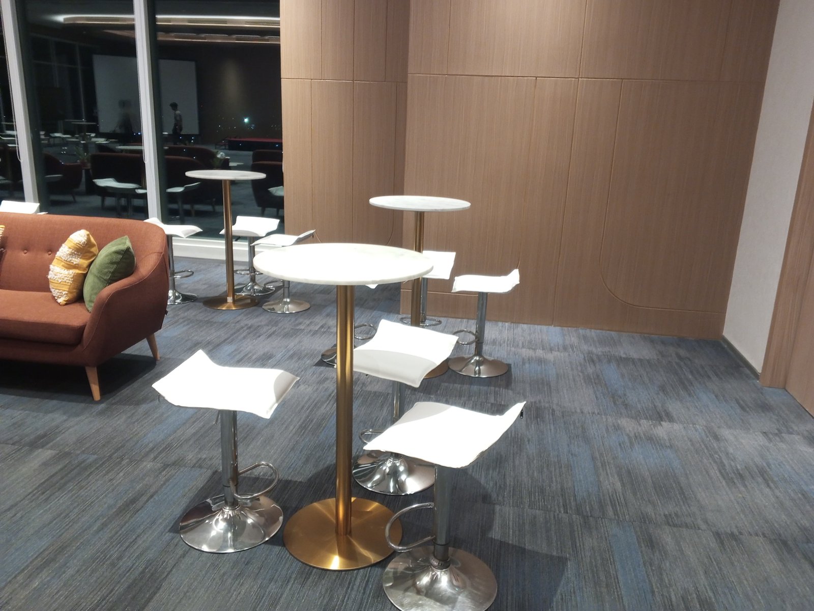 Sewa Barstool & Kursi Synchronize Fest – Gambir Expo Kemayoran | Sewa Sofa by Gaharu Production