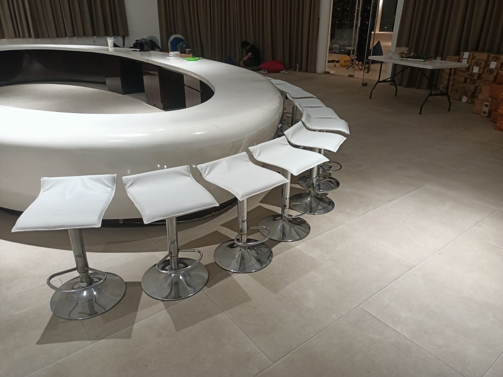 Sewa Barstool & Kursi Cileungsi – Bogor | Sewa Sofa by Gaharu Production