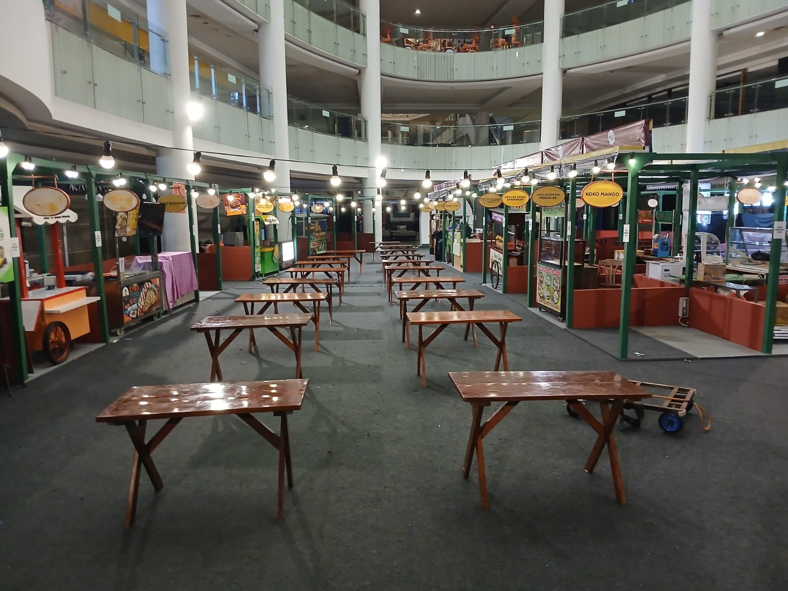 Sewa Kursi & Meja Taman Set Aston Imperial Bekasi – Bekasi by Sewa Sofa